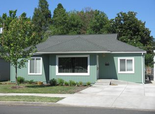 649 S Ivy St, Medford, OR 97501