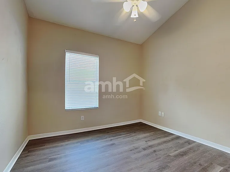 25008 Hyde Park Blvd — Photo 15