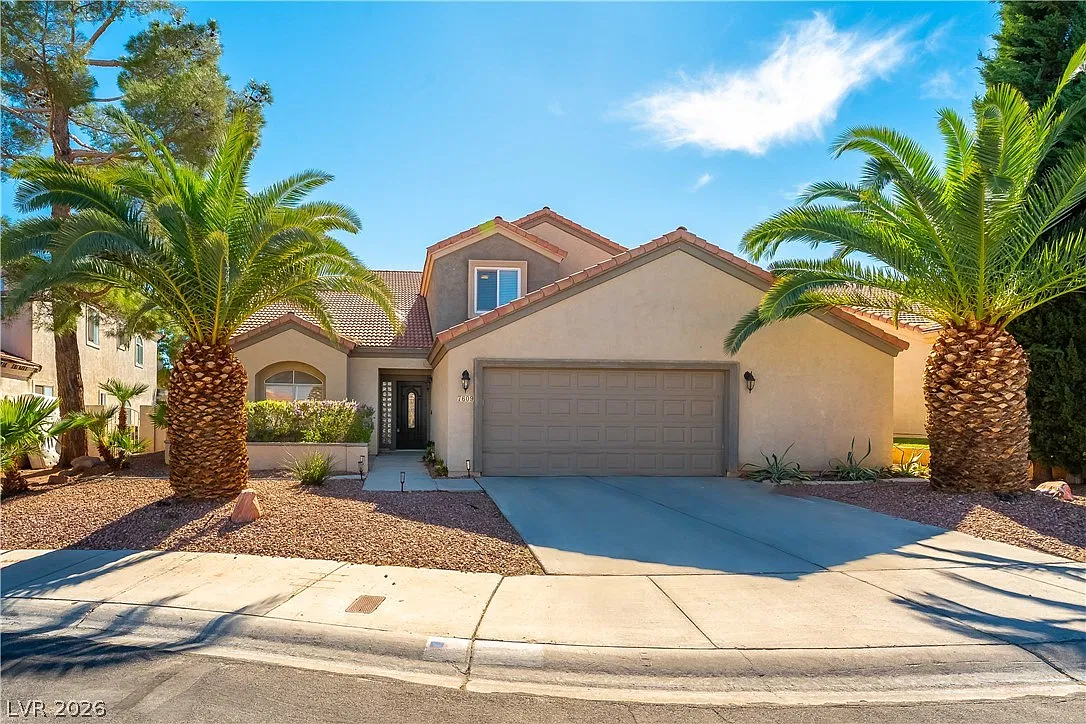 4 bed, 3.5 bath, 2532 sqft, $3,195 — Photo 1