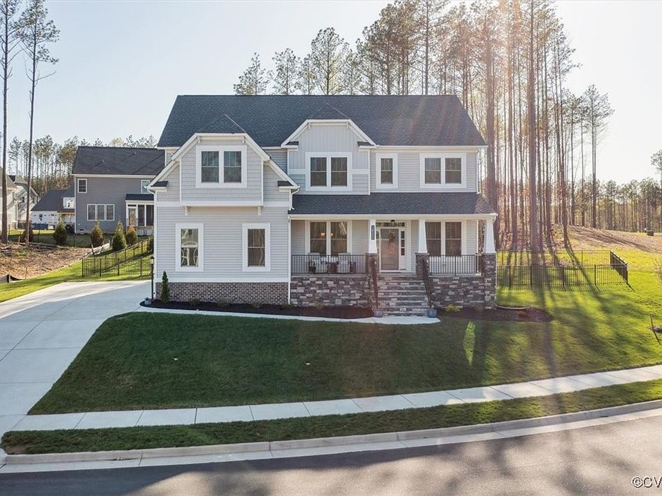 1st image of 18555 Cove Creek Dr