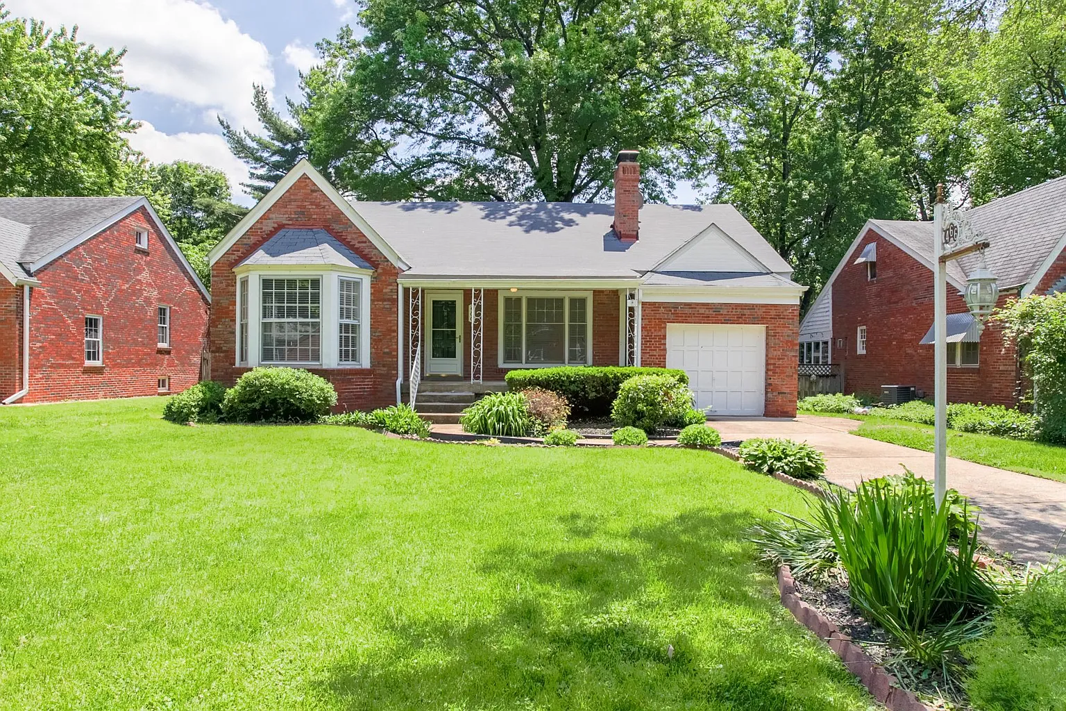 466 Foreston Pl photo 1