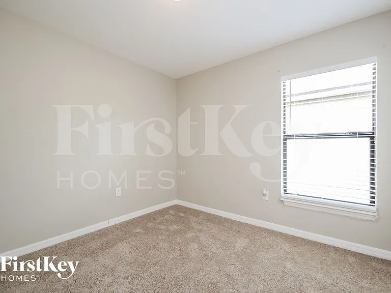 354 Shadow Lakes Dr — Photo 13