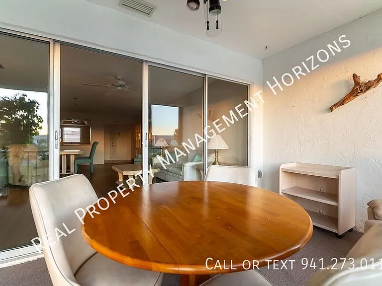4813 Independence Dr — Photo 15