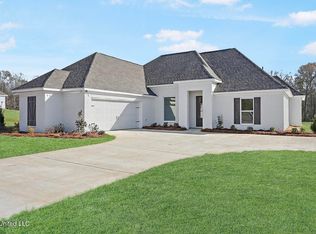 979 Mullican Rd, Florence, MS 39073