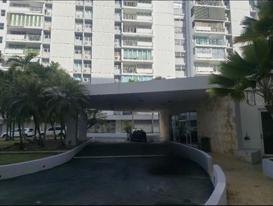 6400 Avenue Isla Verde Cond Los Pinos Est APT 11-E, Carolina, PR, 00979