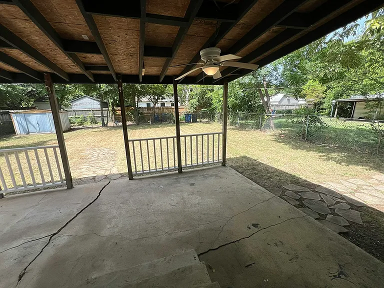 1313 Casa Vale Dr — Photo 24