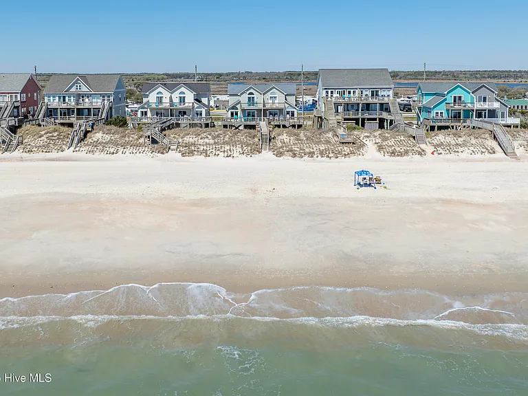 3994 Island Dr — Photo 19
