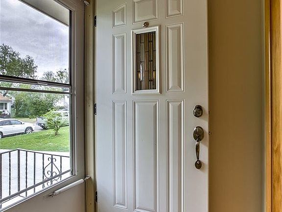 3rd image of 5021 Marinda St