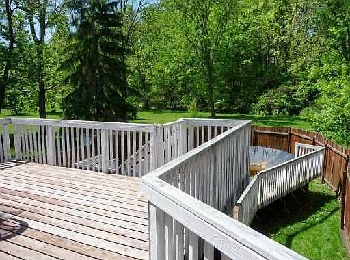 Wrap-around Deck