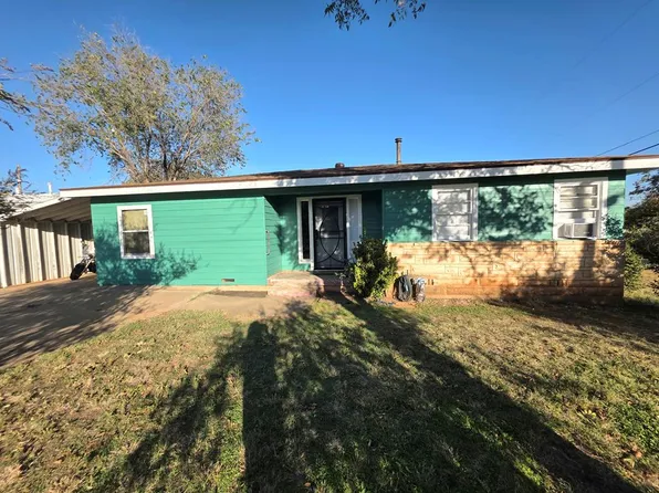 1409 Campbell St, Sweetwater, TX 79556