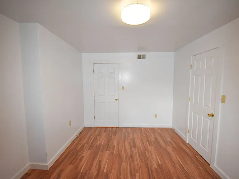 3 Fairview St — Photo 21