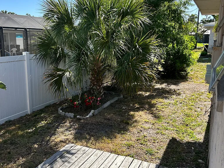 406 Albee Rd W #8 — Photo 11