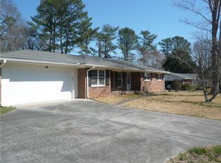 3015 Robinson Rd, Marietta, GA 30068