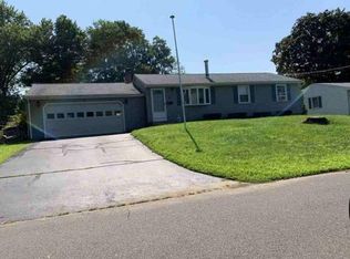 23 Litchfield Dr, Enfield, CT 06082