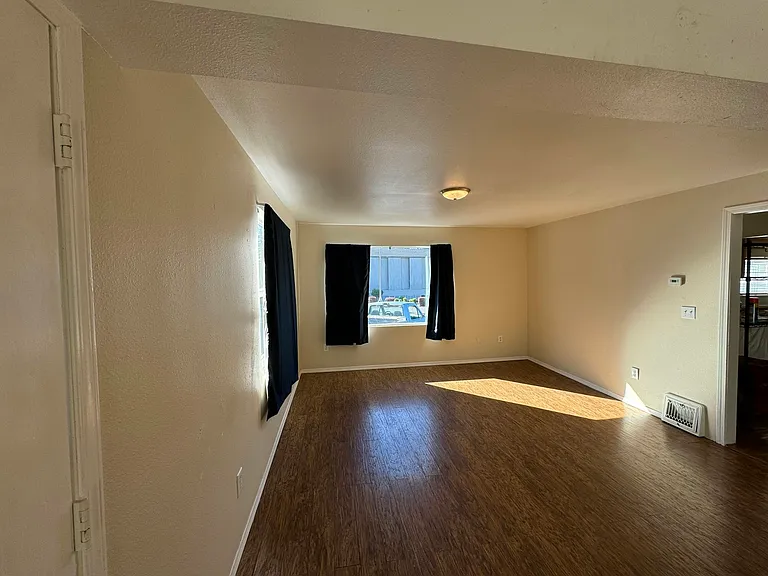 2804 McLeod Rd — Photo 5