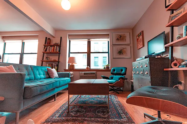 Rented by Nooklyn NYC LLC | media 19