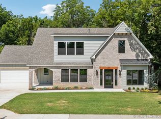 810 N Cedar Ave, Broken Arrow, OK 74012