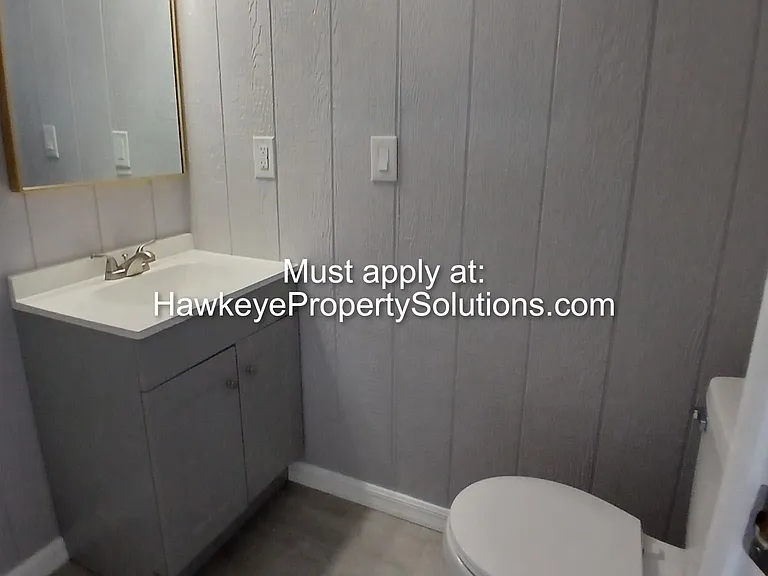 414B Senate St — Photo 12