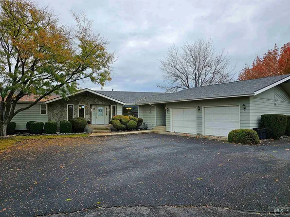 3655 Nicklaus Dr, Clarkston, WA 99403