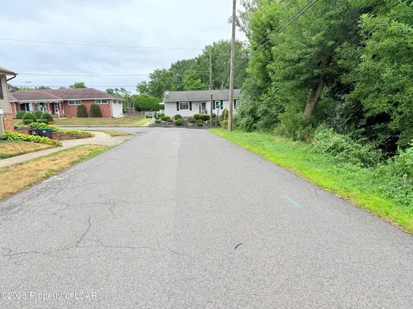 1 Watson St, Wyoming, PA 18644