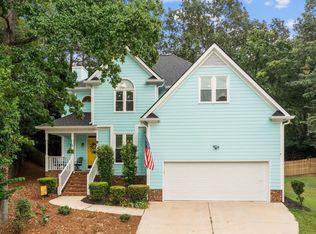 105 Larkspur Ln, Cary, NC 27513
