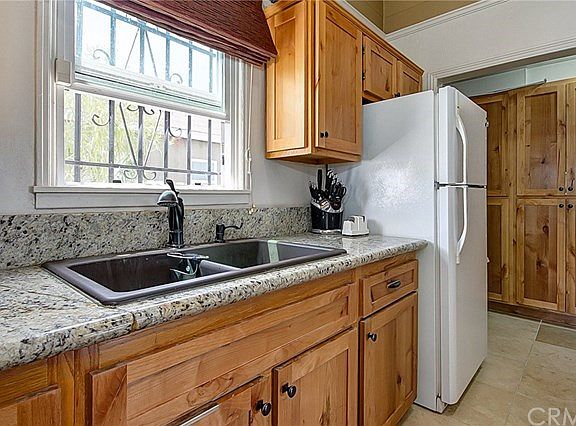 5th image of 6059 Fulcher Ave