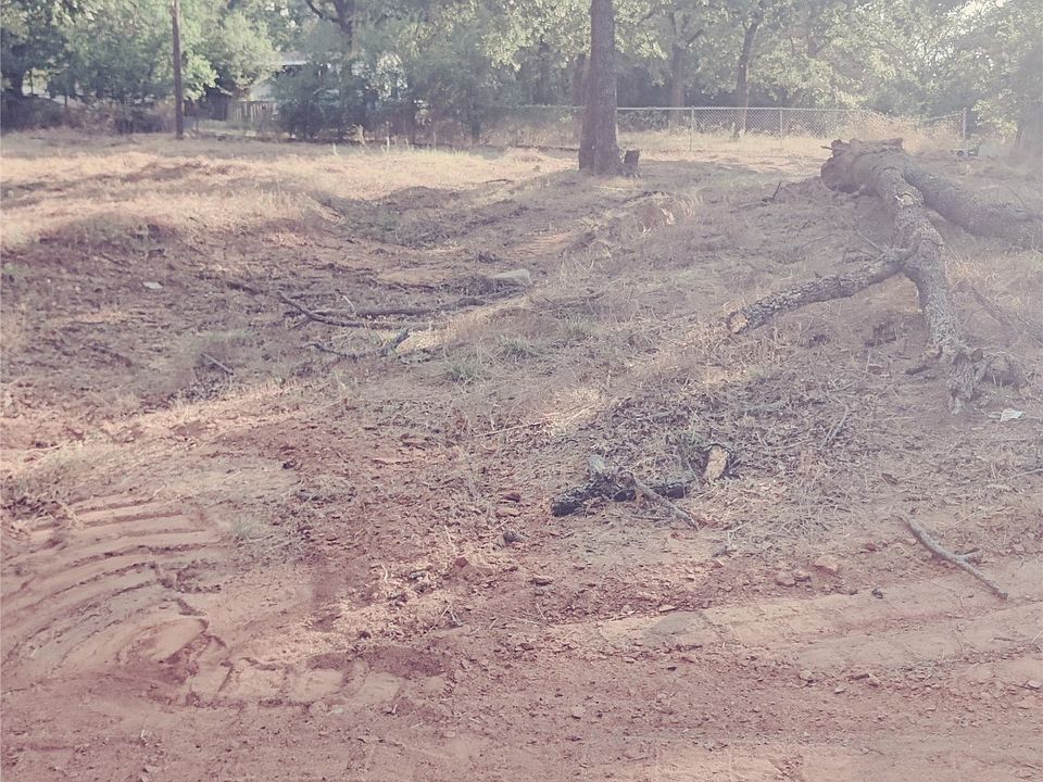 2nd image of 3180 Old Brock Rd