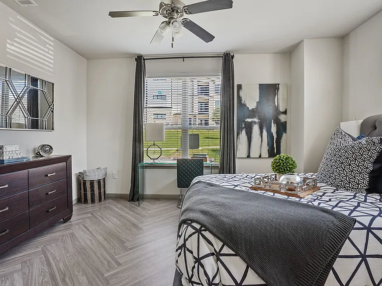 Enclave Falcon Pointe — Photo 6