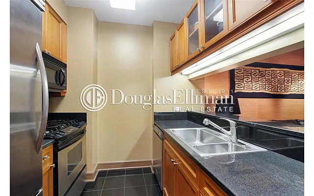 Rented by Douglas Elliman | media 9