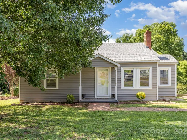 1103 Oklahoma St, Kannapolis, NC 28083
