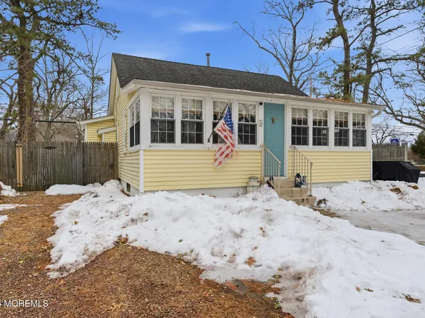 14 Sunset Rd, Brick, NJ 08723