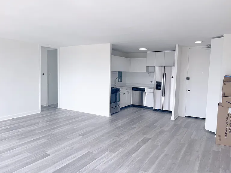 1400 E 55th Pl #802S — Photo 3