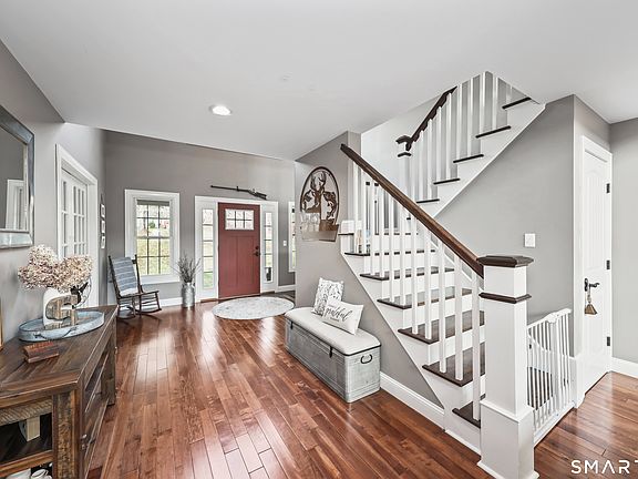 4th image of 195 Hinman Road