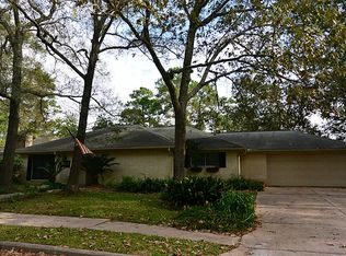3504 Autumn Ln, Baytown, TX 77521