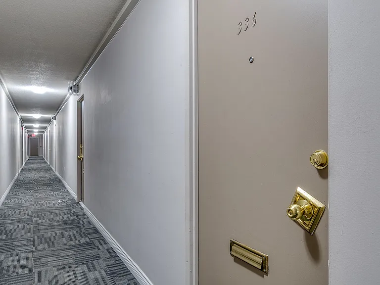 695 SE Marine Dr #605 — Photo 6