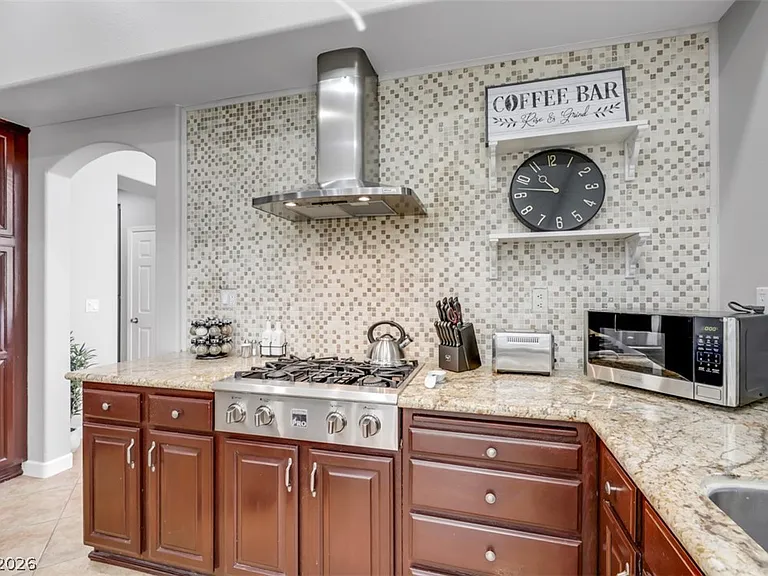 7855 Windward Rd — Photo 12
