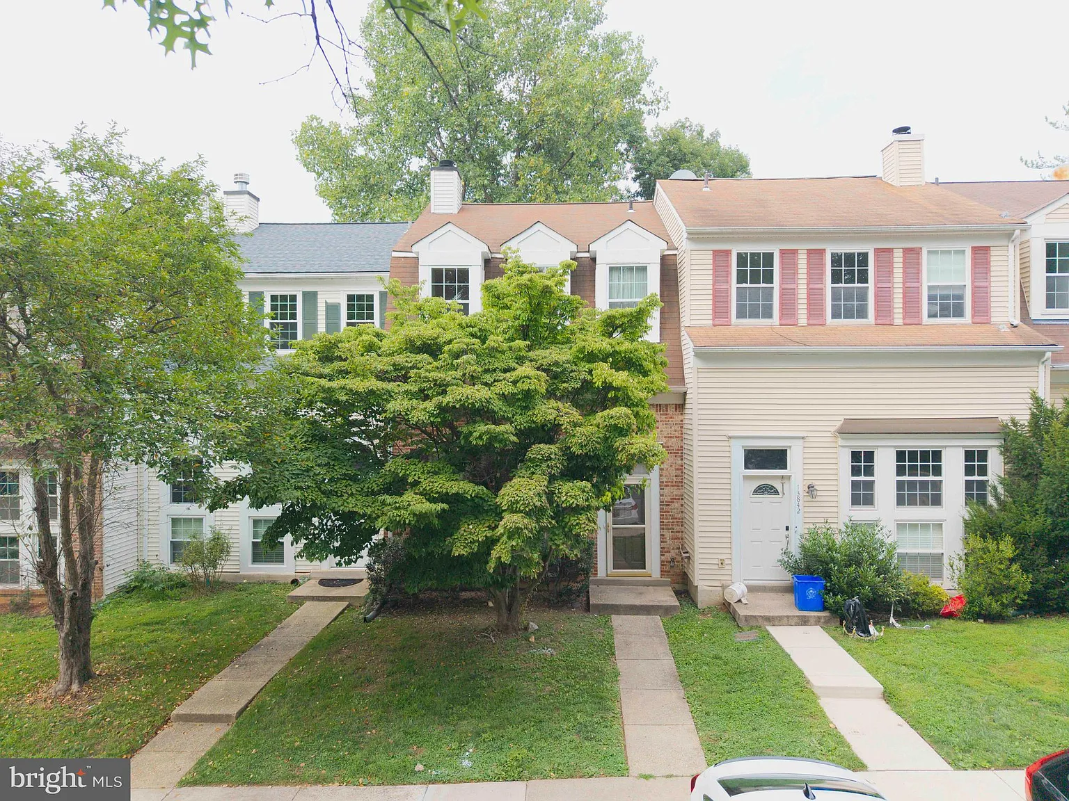 4 bed, 3.5 bath, 1702 sqft, $2,800 — Photo 1
