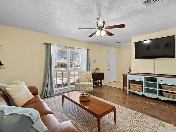 5th image of 8247 Campobello Dr