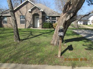 524 W Heard St, Cleburne, TX 76033