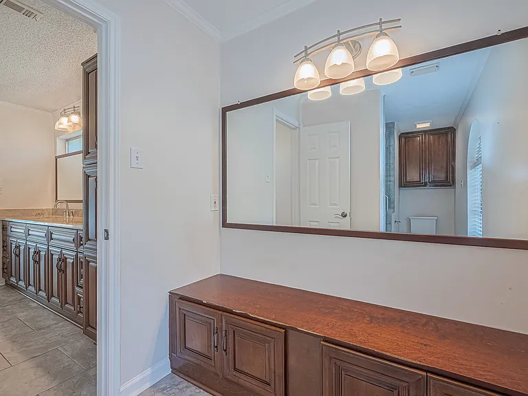 Paradise Valley Dr — Photo 9