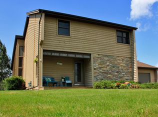 300 East Ave, Waldo, WI 53093