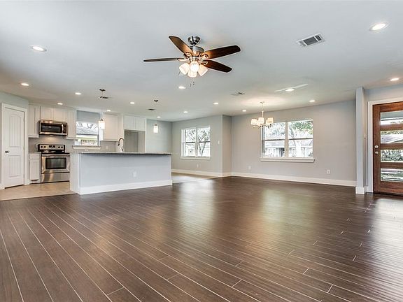 4th image of 3312 Whitehall Dr