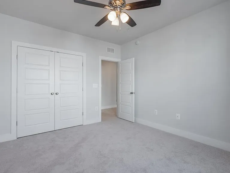 2618 Lassen Walk #A — Photo 30