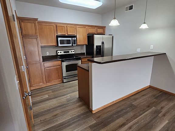 2nd image of 200 Sadler Ln APT 302