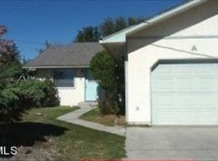 1205 Chenaur Dr, Zillah, WA