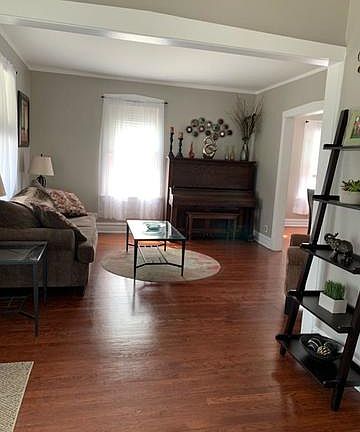 3rd image of 6028 N West Circle Ave