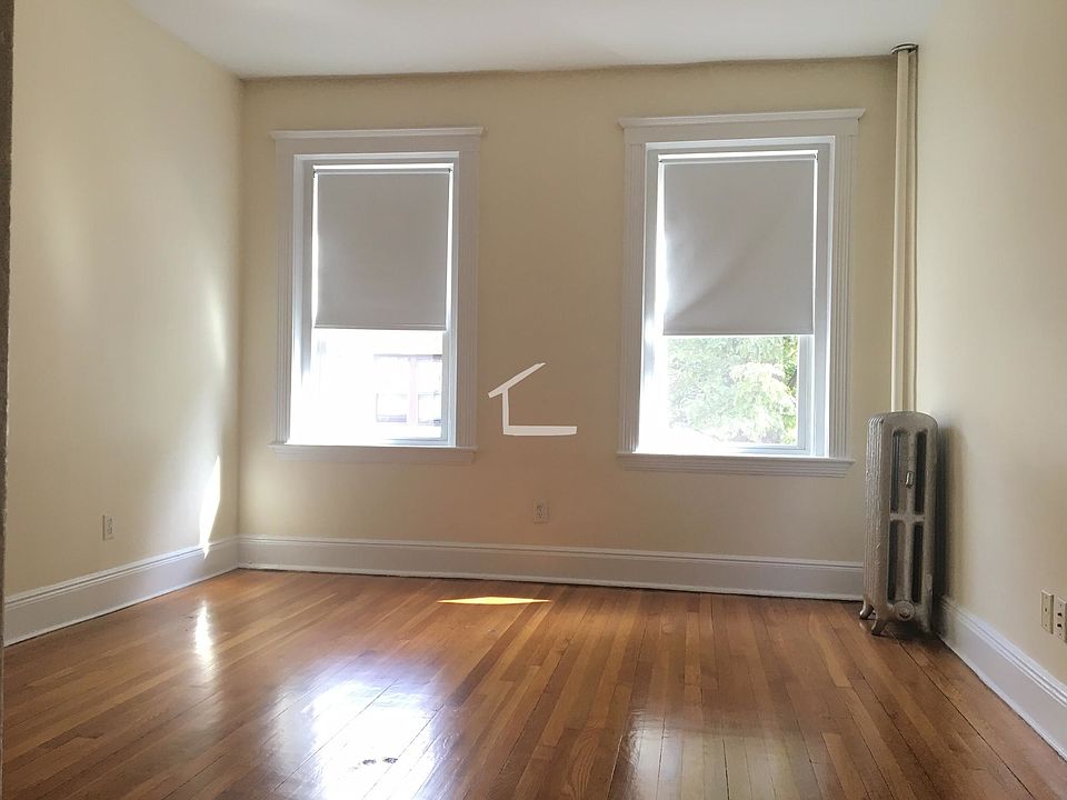 2nd image of 115 Kilsyth Rd #Jc6