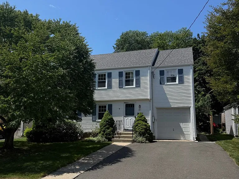 101 Brunswick Ave — Photo 1