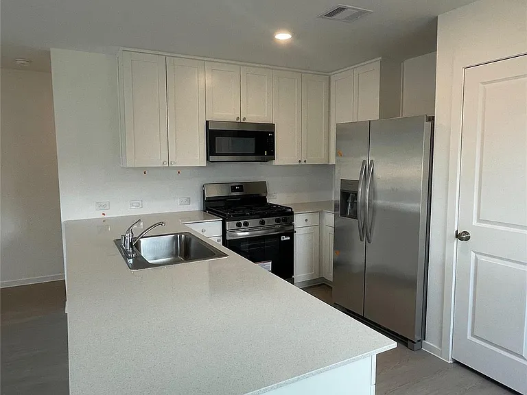 5631 Shelford Birch Dr — Photo 4