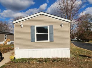 1823 Wallstreet Cir, Indianapolis, IN 46234